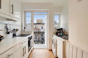 Kitchen- click for photo gallery